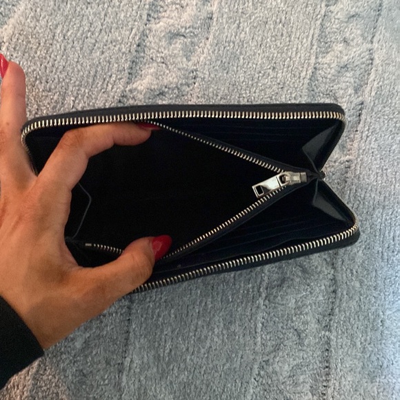 SAINT LAURENT Monogramme Grain de Poudre Zip-Around Wallet - Picture 6 of 8